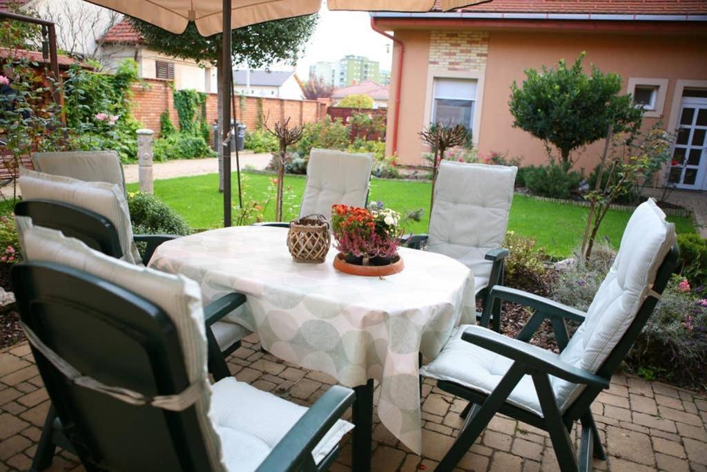 Teubel Apartman 2 Székesfehérvár Εξωτερικό φωτογραφία