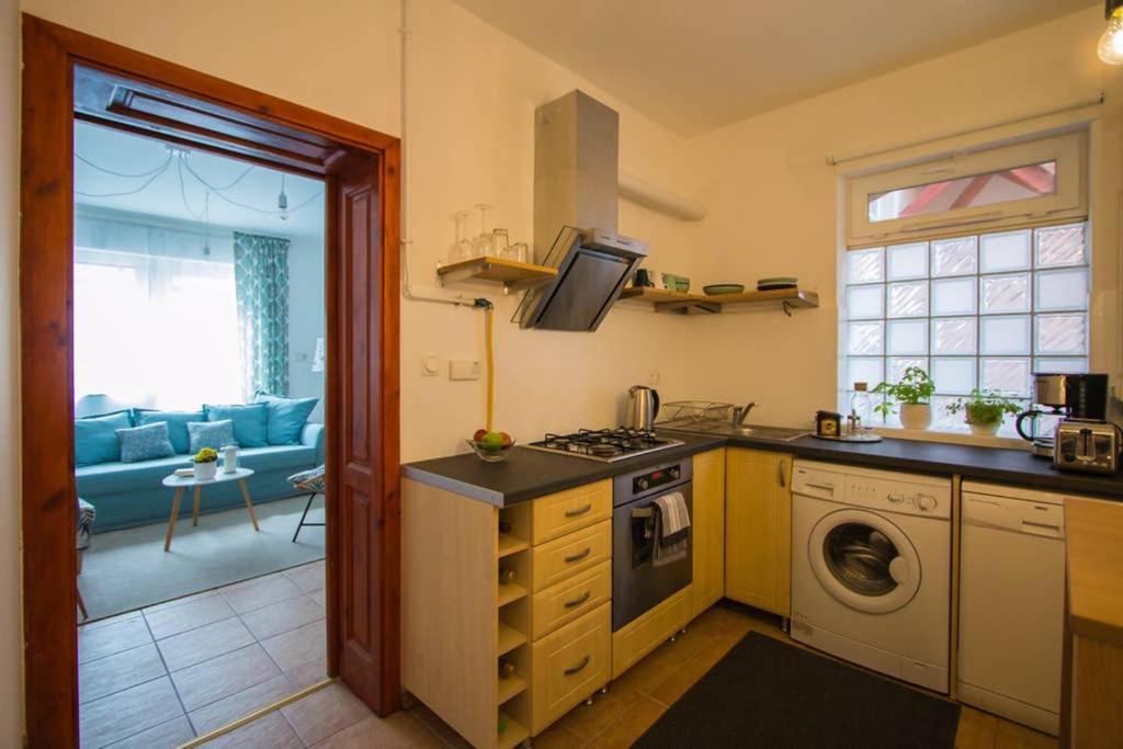 Teubel Apartman 2 Székesfehérvár Εξωτερικό φωτογραφία