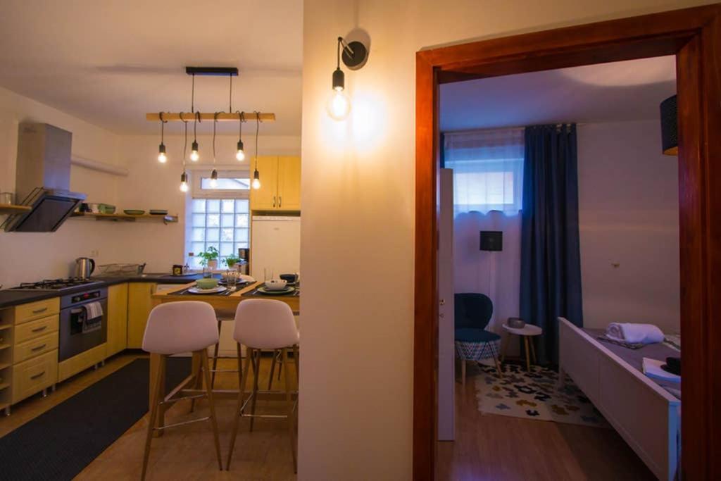 Teubel Apartman 2 Székesfehérvár Εξωτερικό φωτογραφία